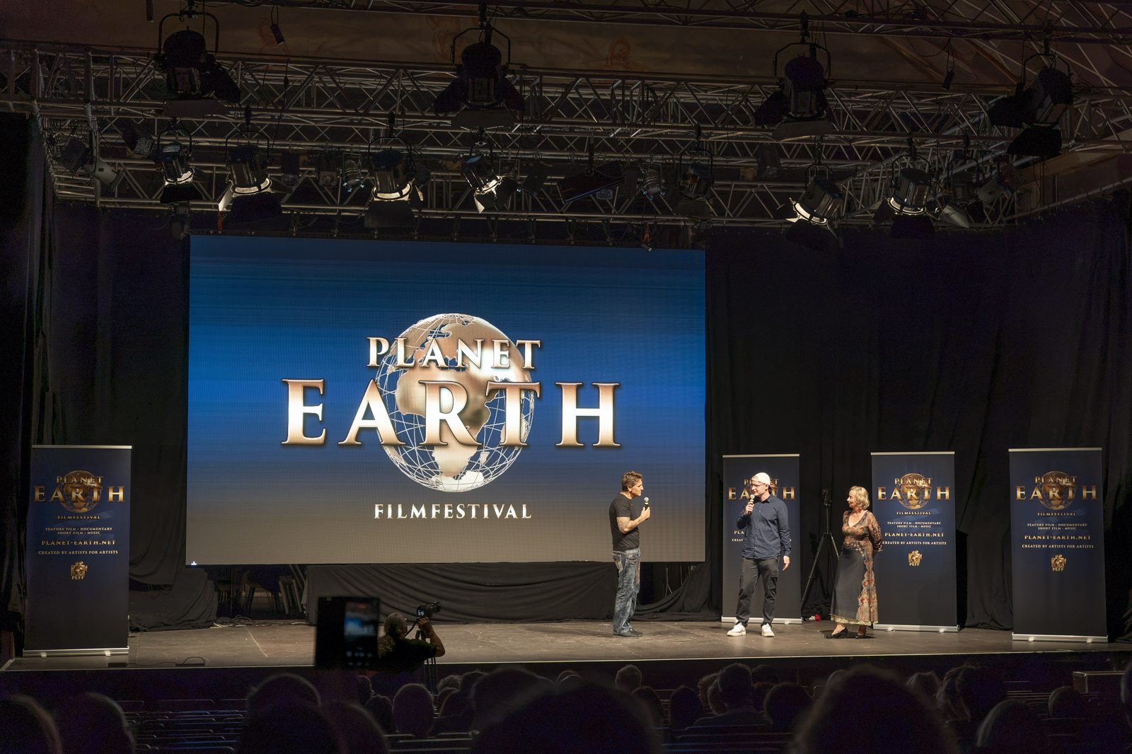PLANET EARTH FILMFESTIVAL 2026 – Bühne im Reichshof Bayreuth